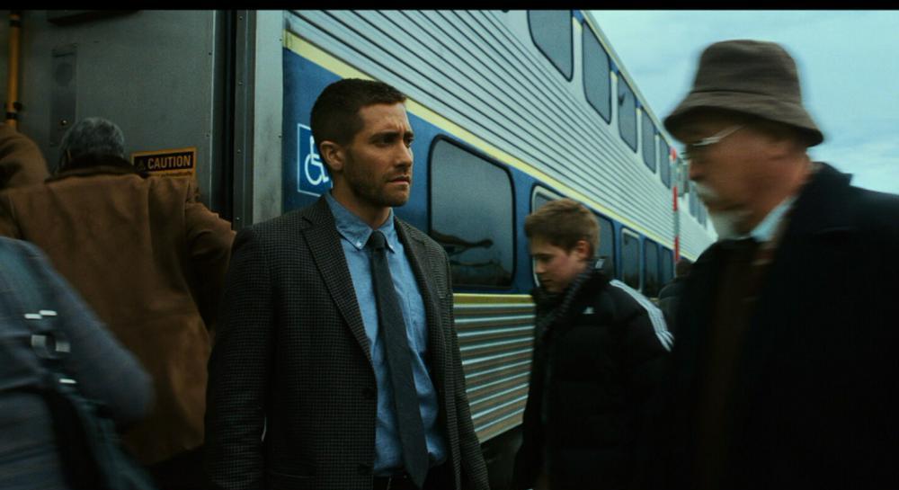 源代码.Source.Code.2011.2160p.BluRay.x265.10bit.SDR.DTS-HD.MA.TrueHD.7.1.Atmos-SWTYBLZ.jpg