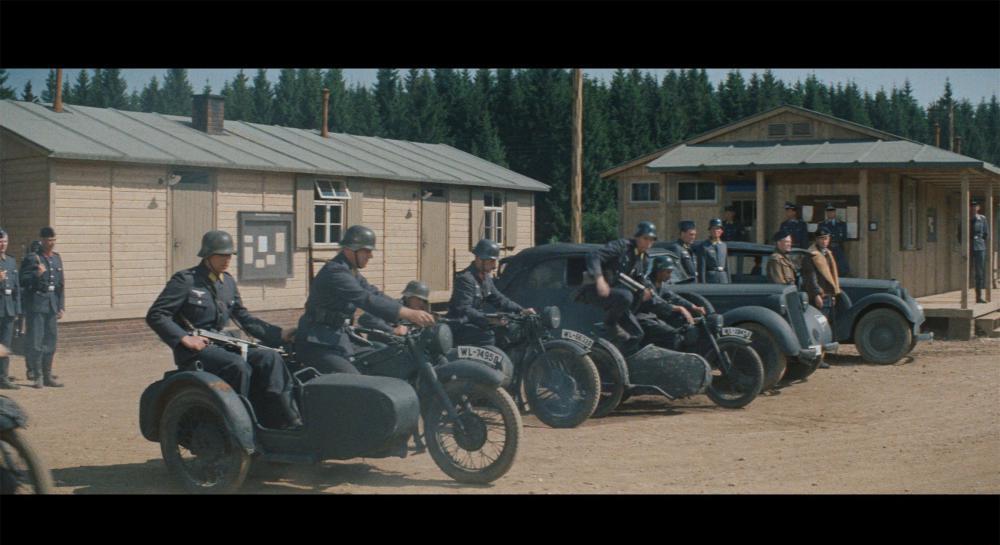 大逃亡.1963.2160p.BluRay.x265.HEVC.HD .mkv_20230101_145114.145.jpg